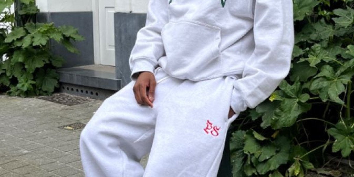 Pepe Studio Clothing: Where Urban Edge Meets Everyday Comfort