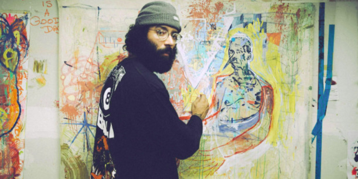 Navigating an Art Fair: A Buyer's Guide for First-Timers